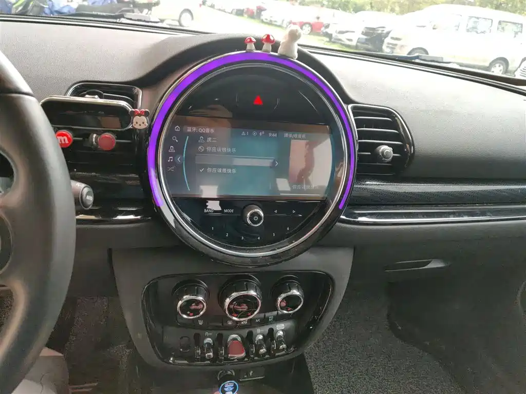 MINI CLUBMAN MINI CLUBMAN 2023款 1.5 T COOPER 经典派