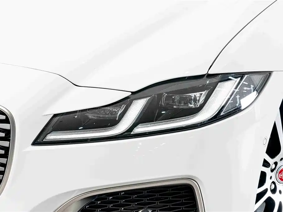 Jaguar XFL 2.0 T P250 2 WD Premium Luxury