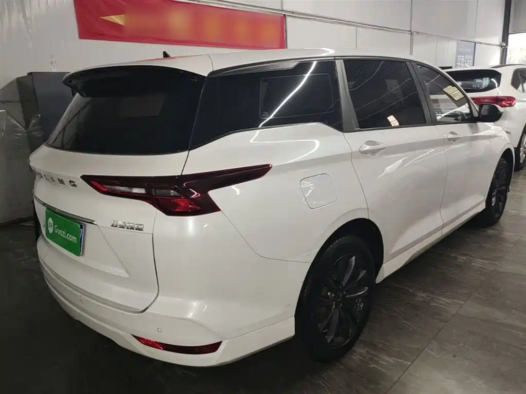 Wuling Victory 1.5 T CVT Elite