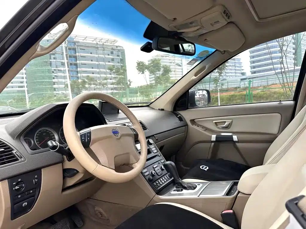 Volvo XC90 沃尔沃XC90 2011款 2.5 T AWD