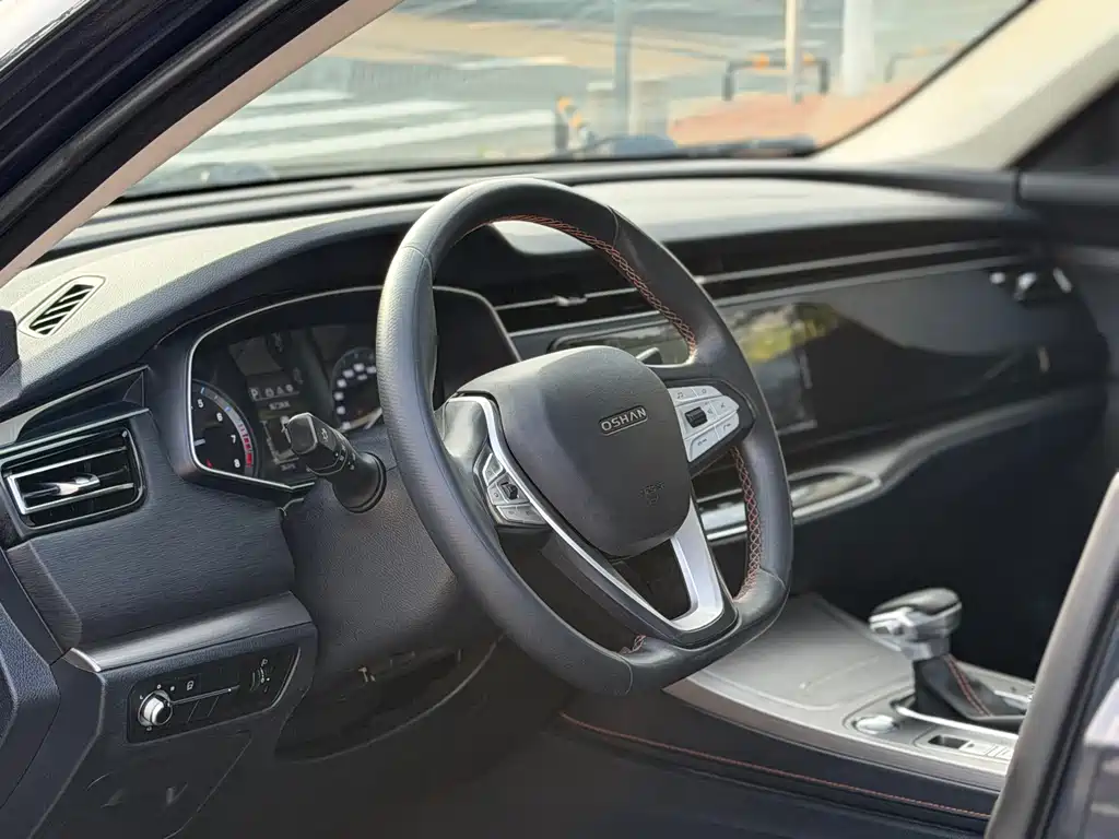 Changan Oshan X7 1.5 T Auto Premium