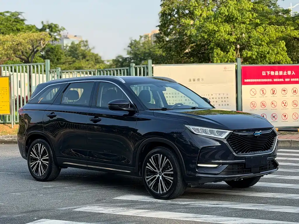 Changan Oshan X7 1.5 T Auto Premium