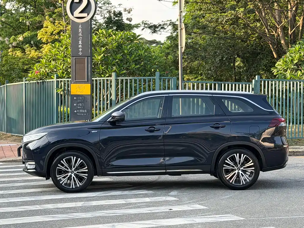 Changan Oshan X7 1.5 T Auto Premium