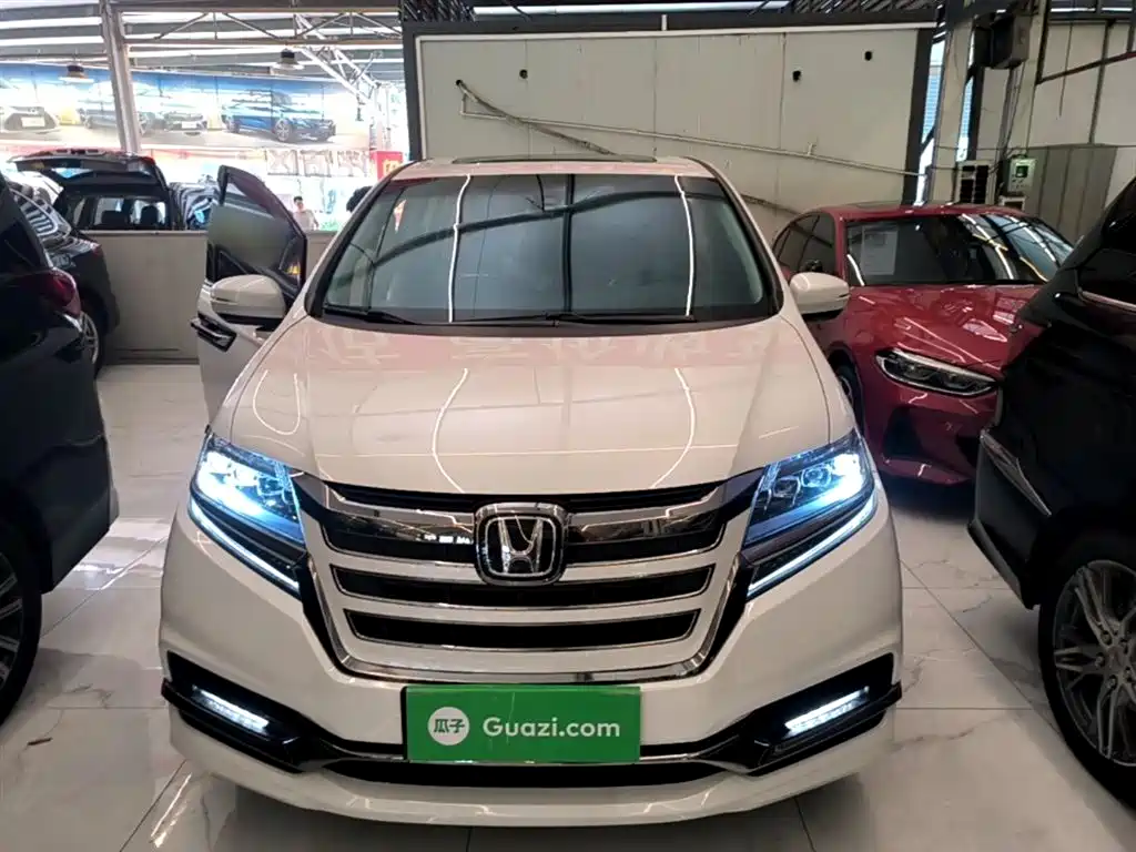 Elysion 2.0 L Hybrid Supreme