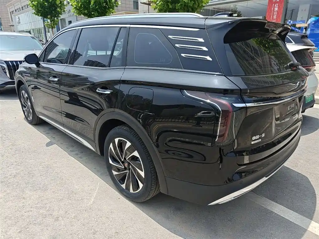 Hongqi HS7 PHEV 2.0 T PHEV 4 WD Flagship Smooth 6-seat