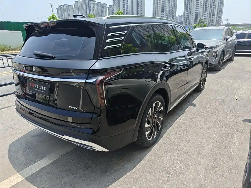 Hongqi HS7 PHEV 2.0 T PHEV 4 WD Flagship Smooth 6-seat