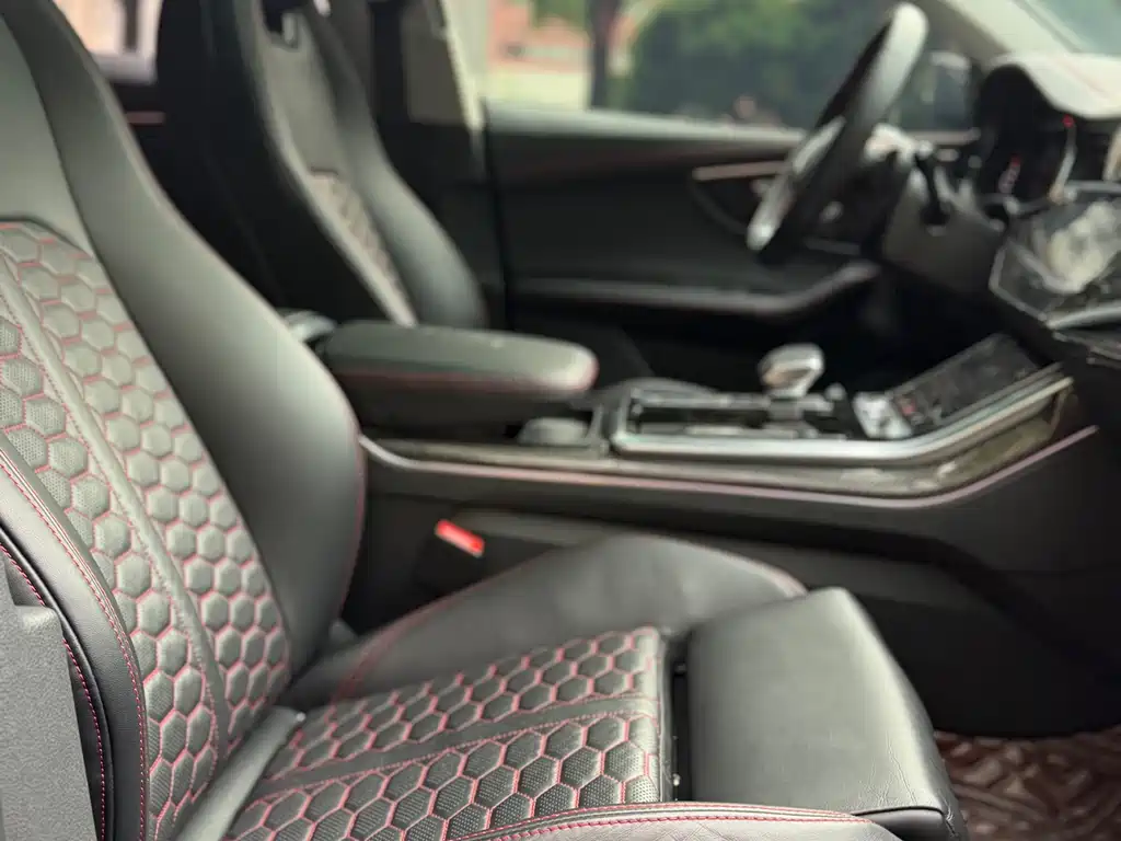 Audi Q8 55 TFSI Luxury Dynamic