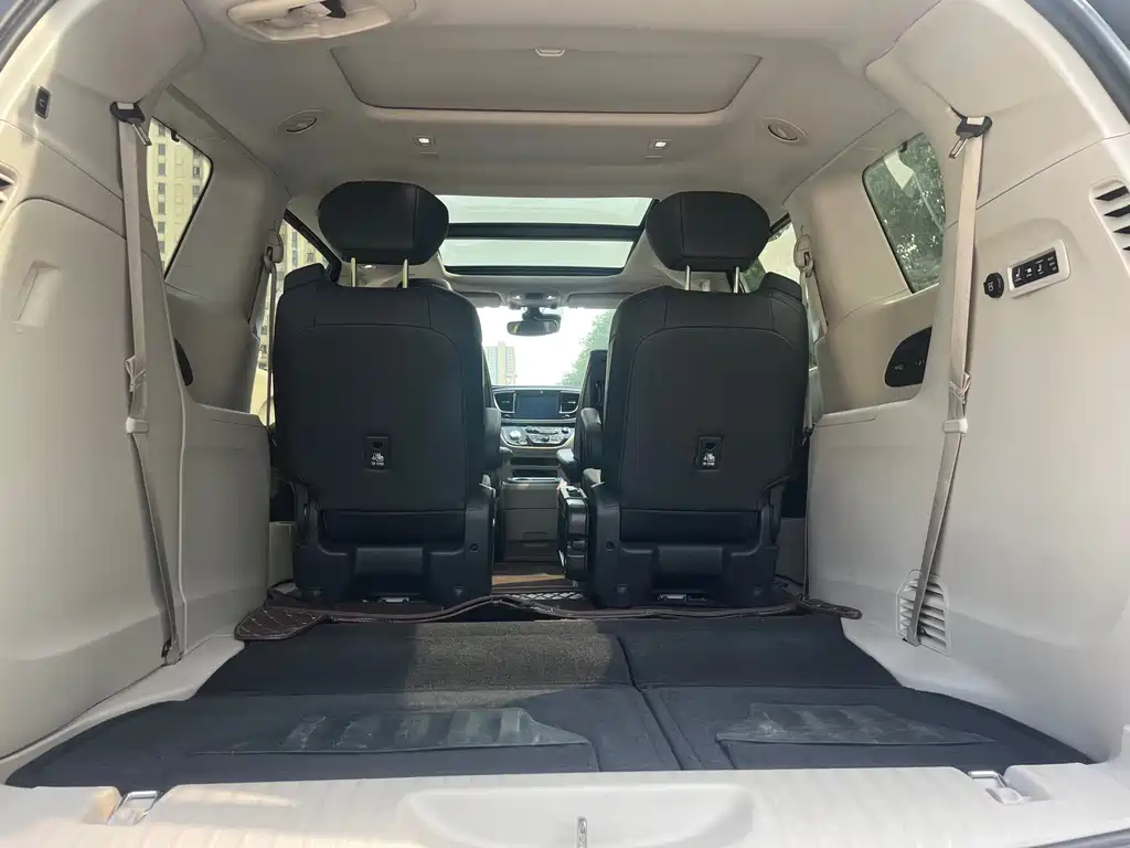 Pacifica (Import) 3.6 L Premium