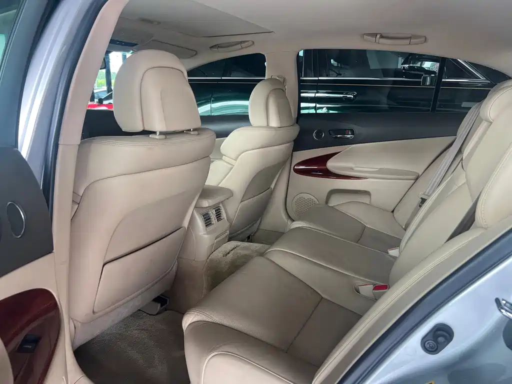 Lexus GS 300