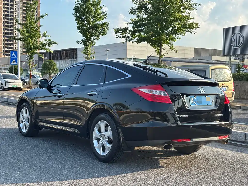 Crosstour 2.4 L Premium