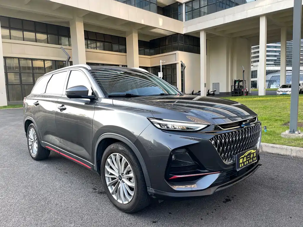 Changan Oshan X7 PLUS 1.5 T Blue Whale Auto Distinguished