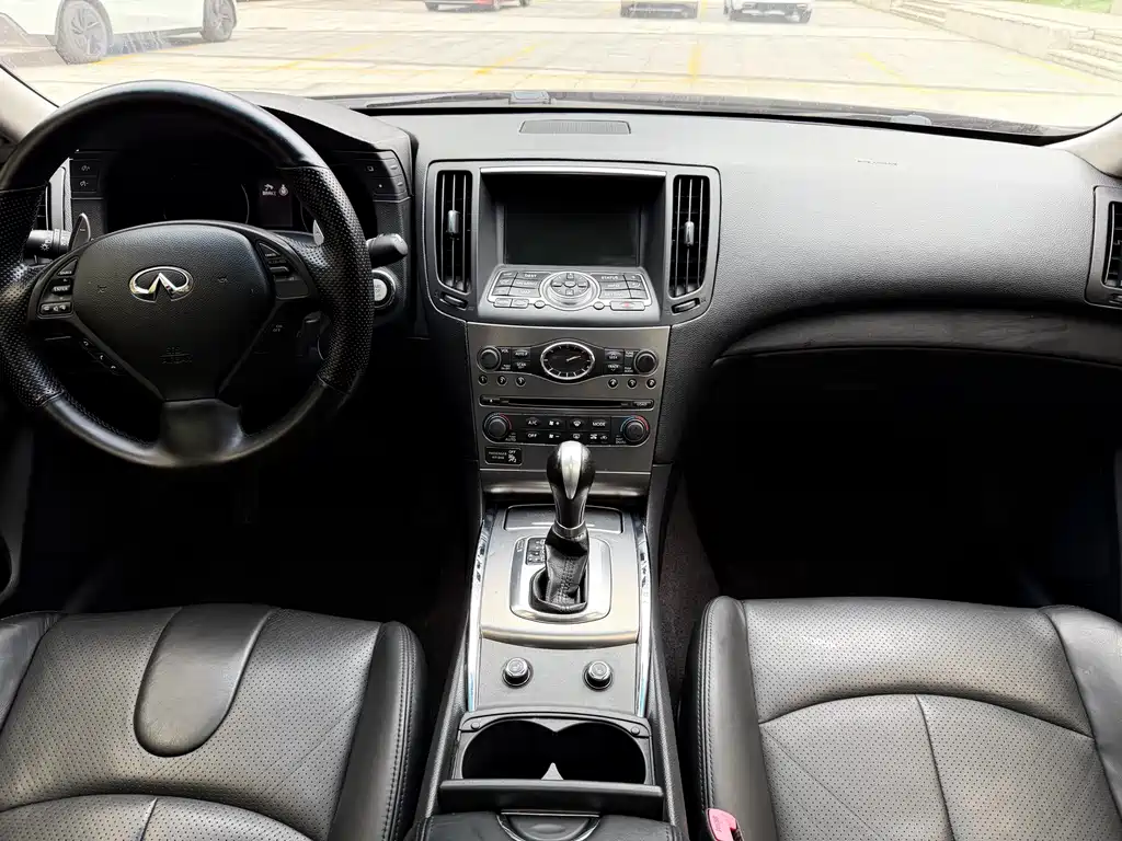 Infiniti G Series G25 Sedan Luxury Sport