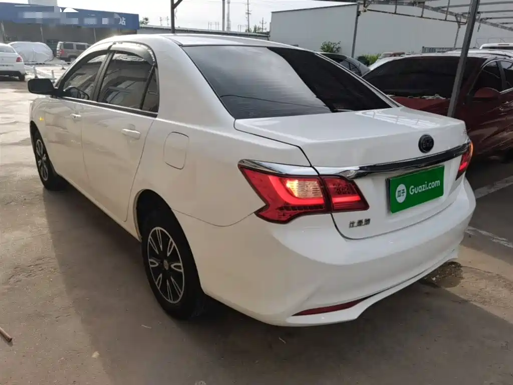 BYD F3 比亚迪F3 2020款 1.5 L 手动豪华版