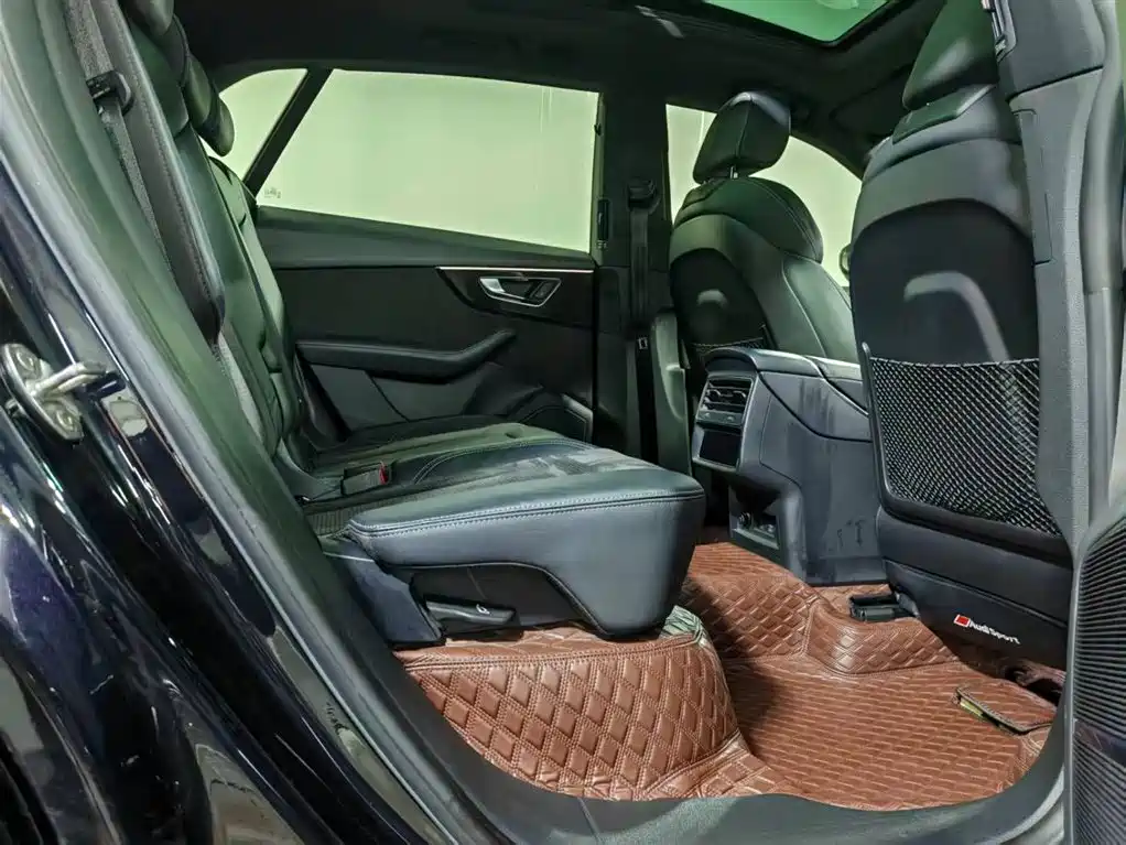 Audi Q8 55 TFSI Select Dynamic