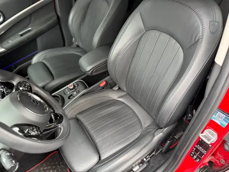 MINI COUNTRYMAN 2.0 T COOPER S ALL4 Artist