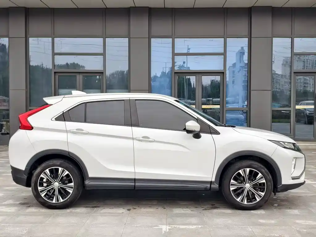 Eclipse Cross 奕歌 2018款 1.5 T CVT两驱无畏版