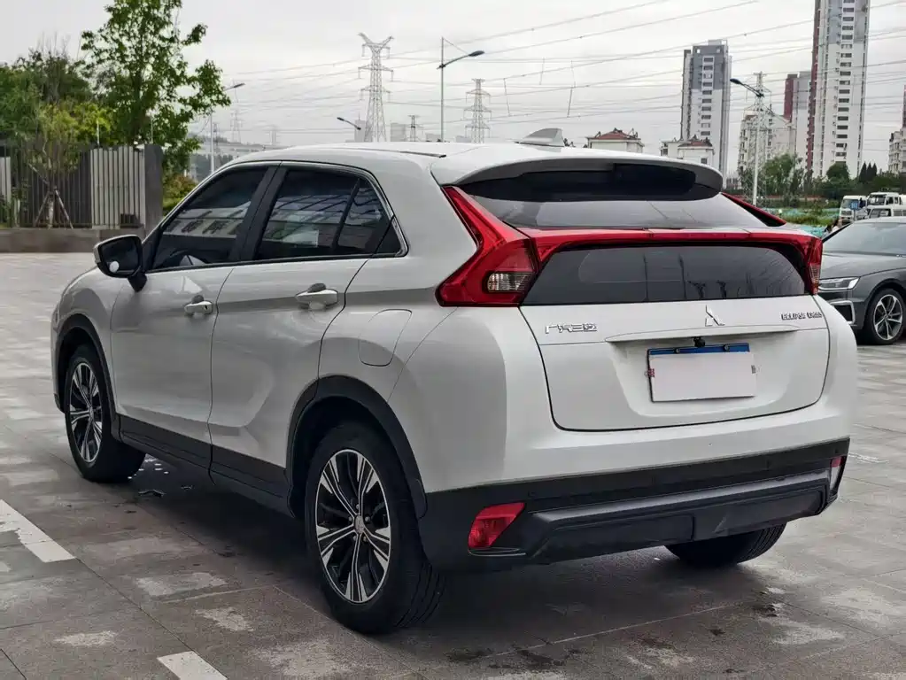 Eclipse Cross 奕歌 2018款 1.5 T CVT两驱无畏版