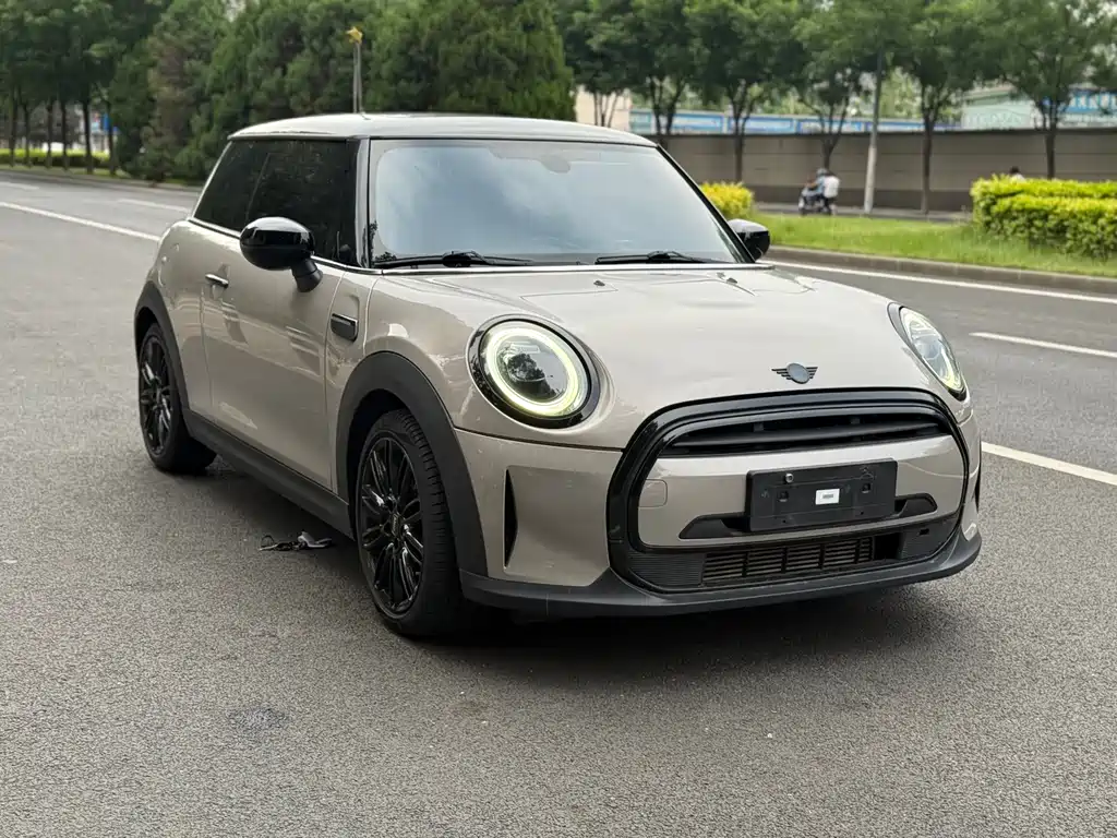 MINI Facelift 1.5 T COOPER Artist