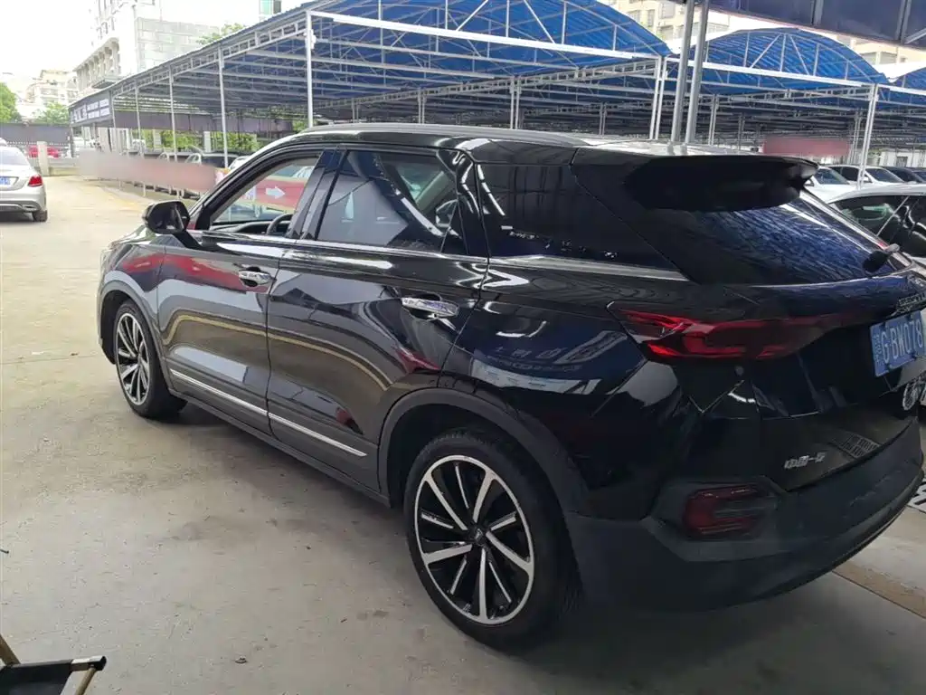 Besturn T77 奔腾T77 2019款 230 TID 自动尊享型 国VI