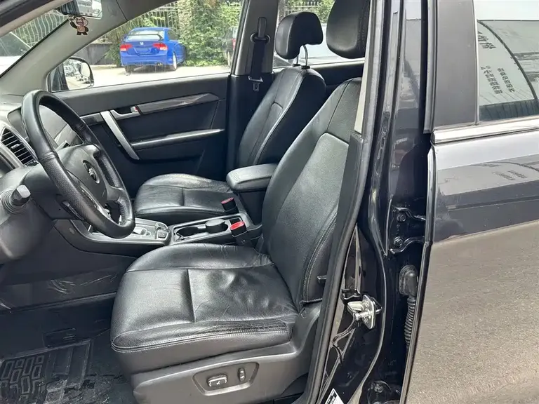 Chevrolet Captiva (Import) 科帕奇进口 2011款 2.4 AT 7座豪华导航版