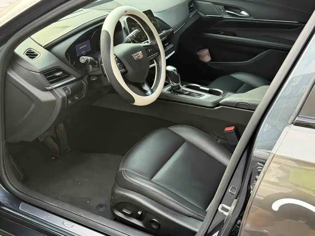 Cadillac CT4 28 T Style