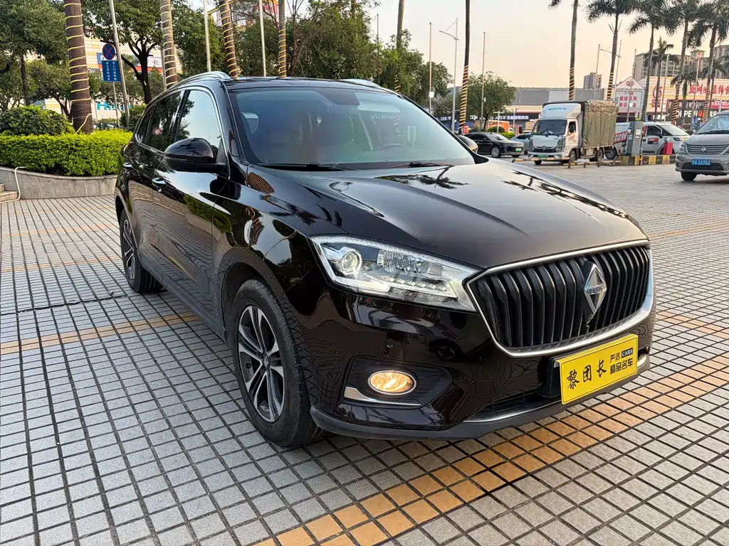 Borgward BX7 28 T 4 WD Flagship 5-seat