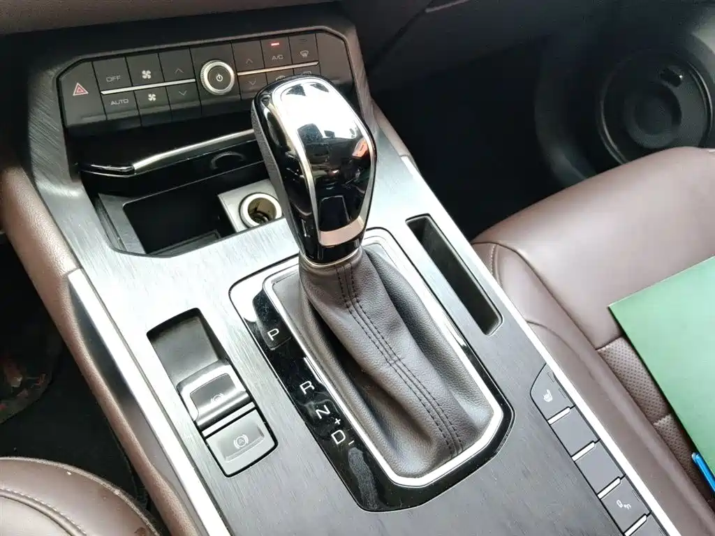 WEY VV5 2.0 T Super Luxury