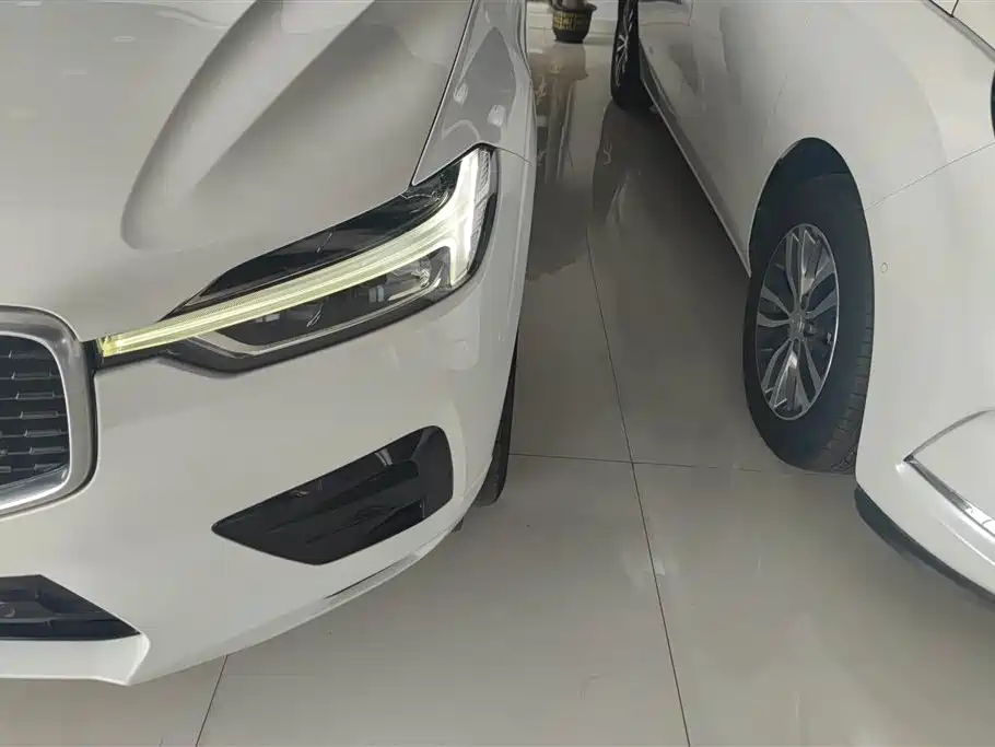 Volvo XC60 T5 4 WD Smart Vision Sport CN-V