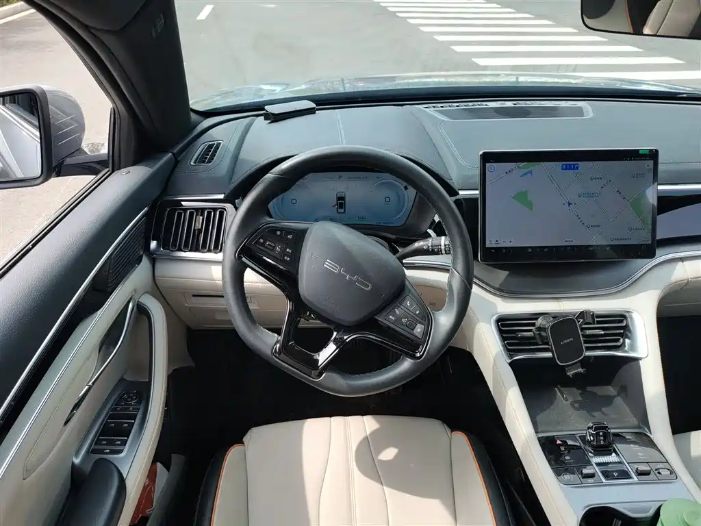 Song PLUS NEV Glory DM-i 110 km Flagship
