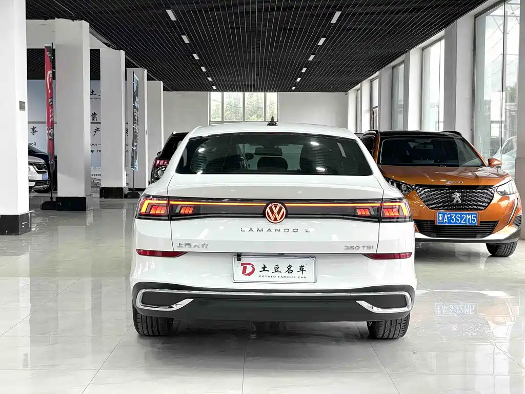 Lamando Lamando L 280 TSI DSG Spicy Cool