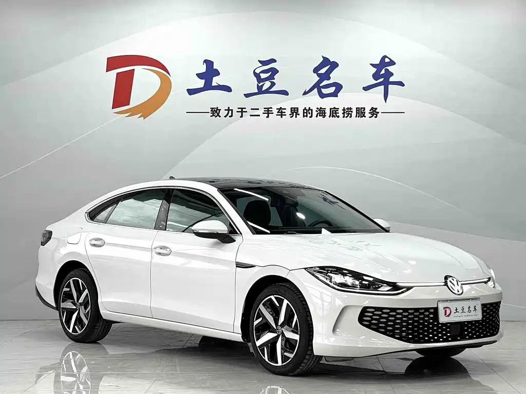 Lamando Lamando L 280 TSI DSG Spicy Cool
