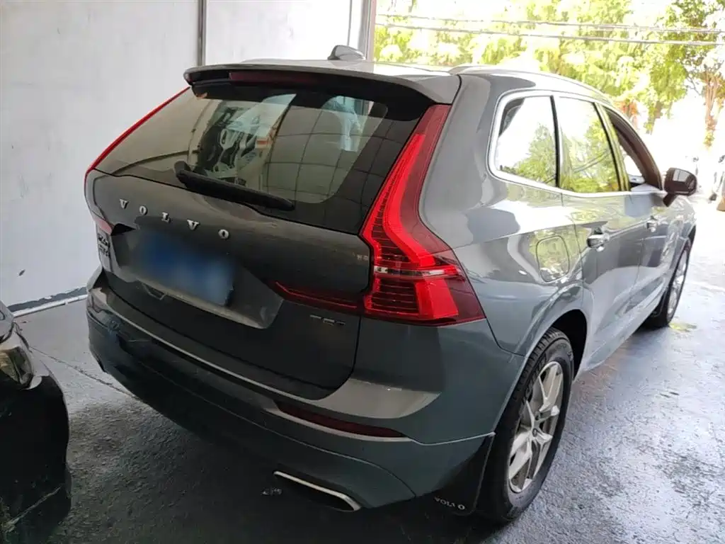 Volvo XC60 T5 4 WD Smart Ease CN-V