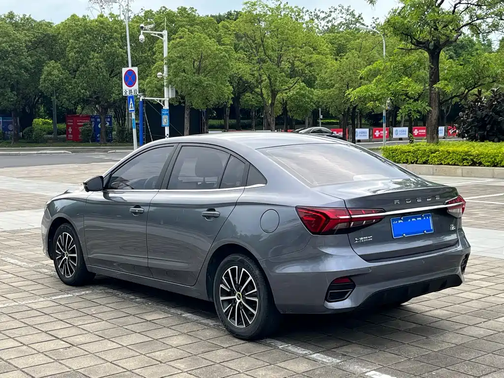 Roewe i5 1.5 L CVT Platinum