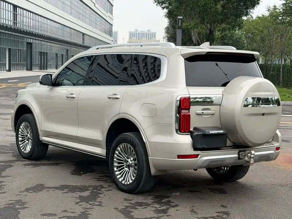 Tank 500 NEV Hi4-T