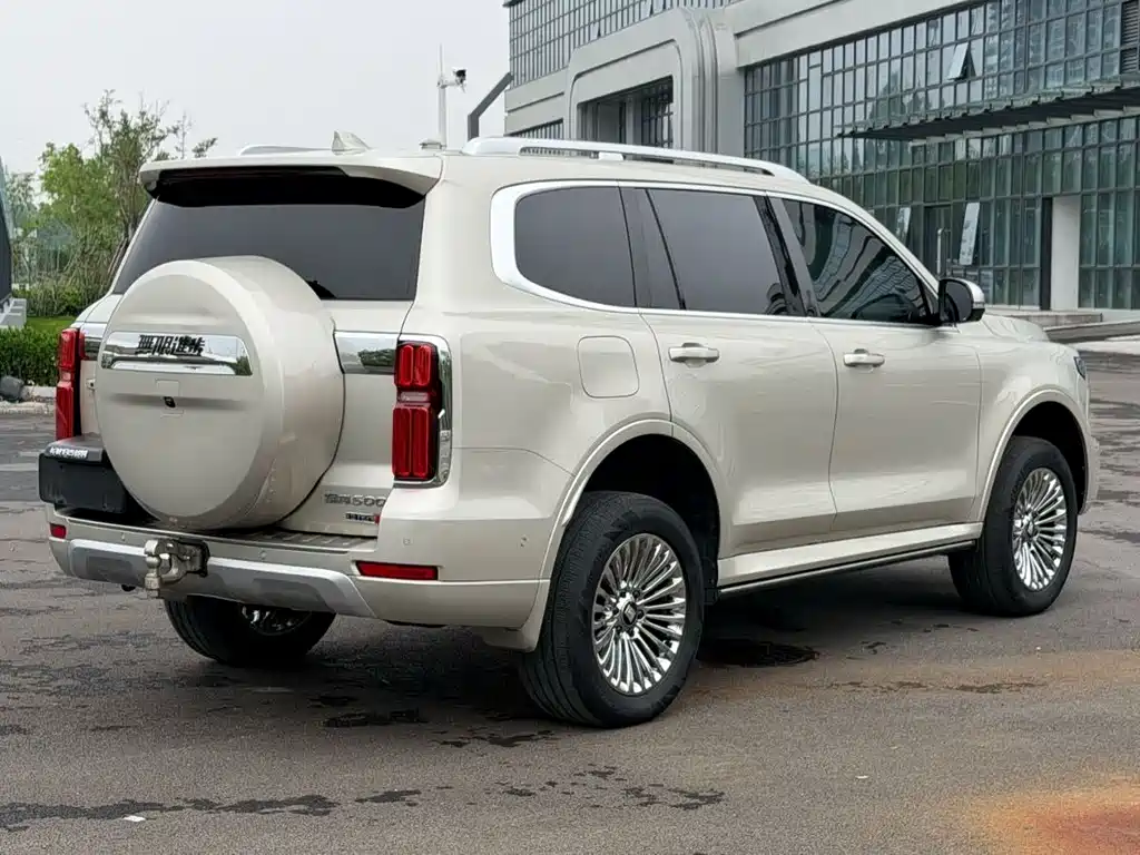 Tank 500 NEV Hi4-T
