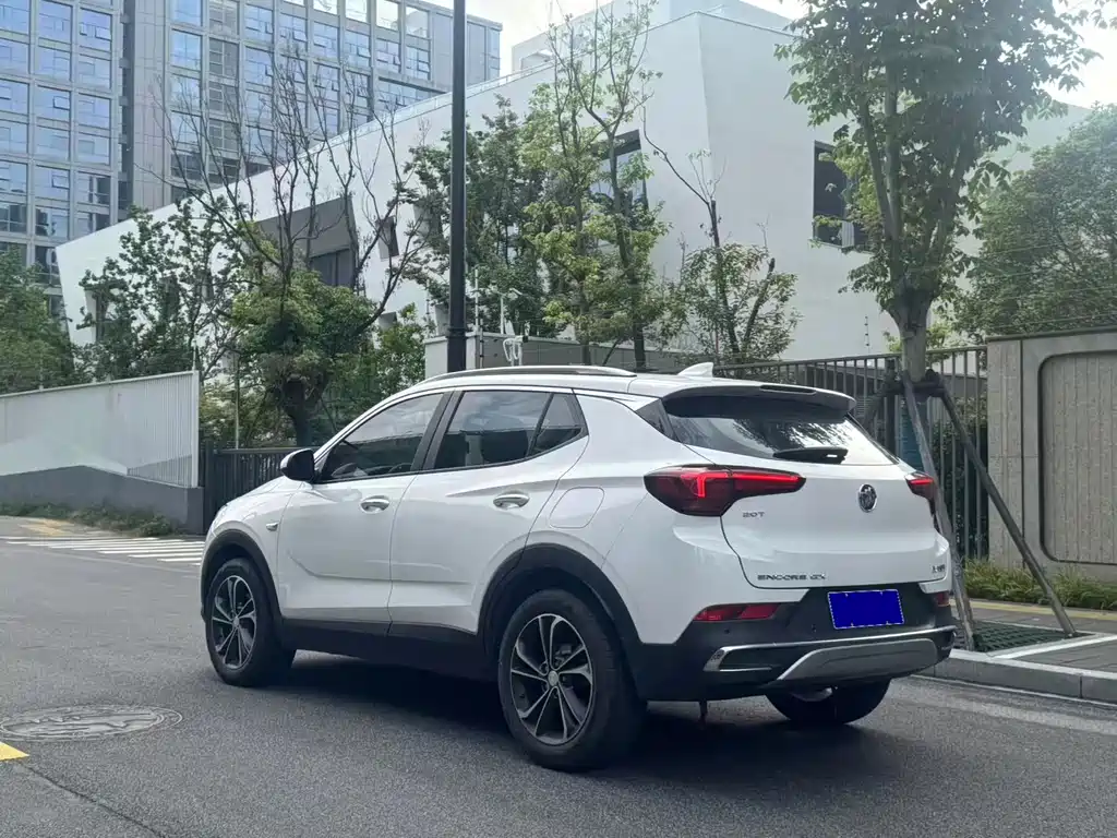 Encore GX 20 T CVT 2 WD Luxury