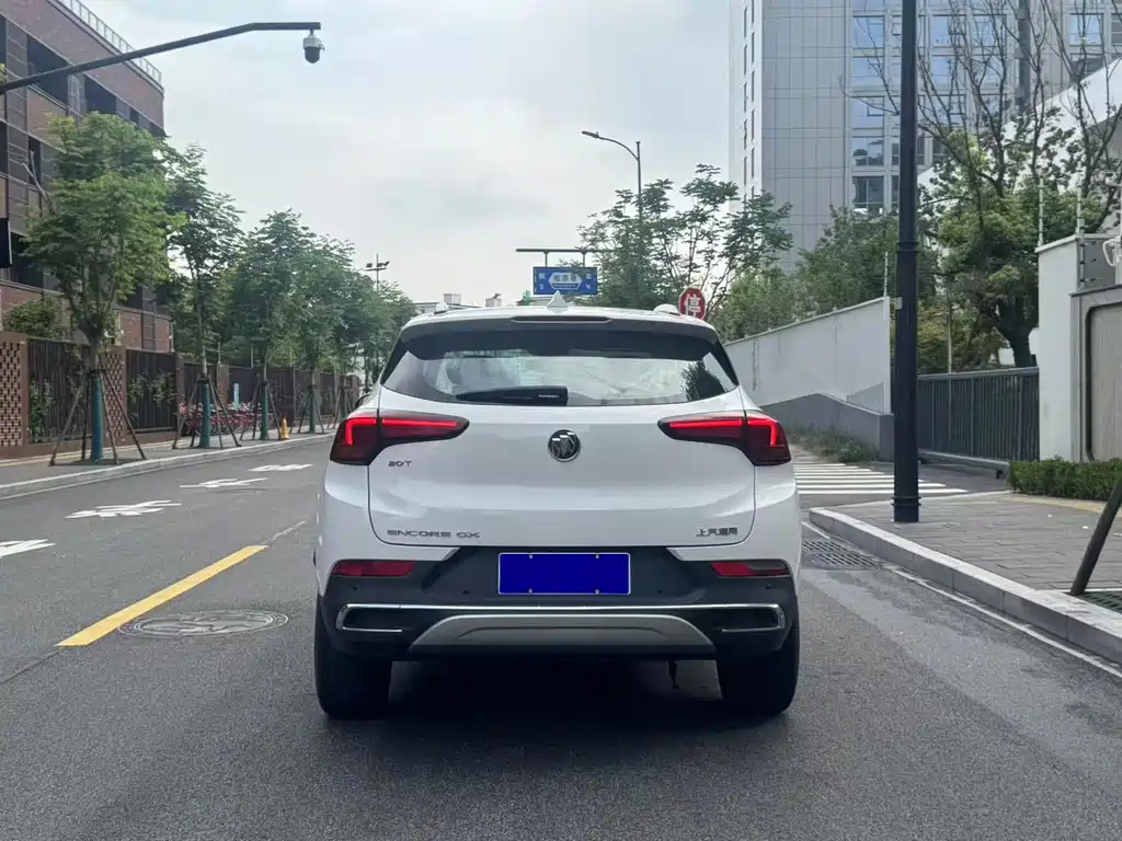 Encore GX 20 T CVT 2 WD Luxury