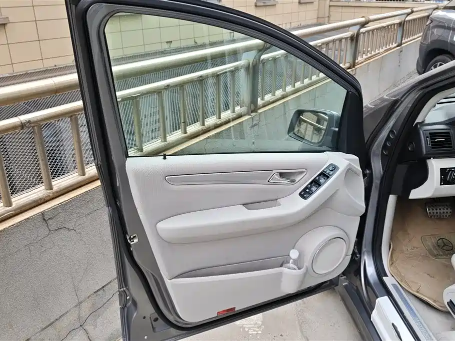 Mercedes-Benz B-Class B 200 Fashion