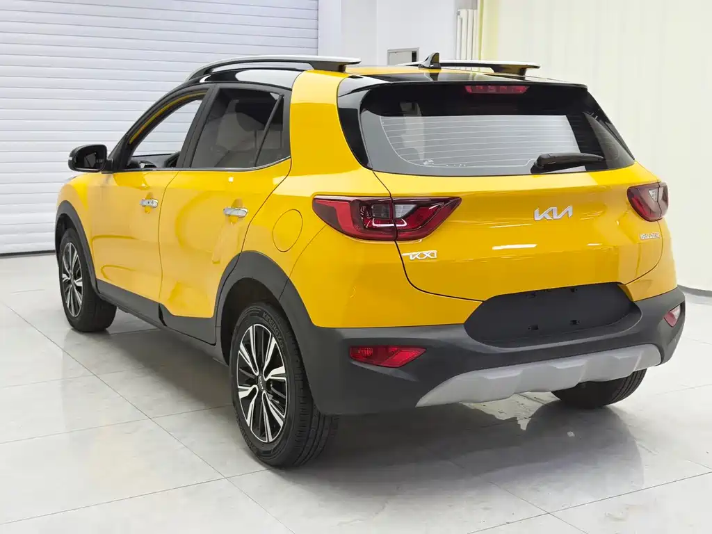 Stonic 1.4 L CVT Sunroof