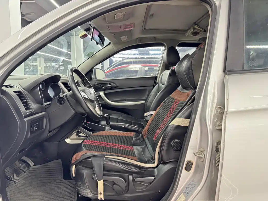 Changan CS35 1.6 L Manual Luxury CN-IV