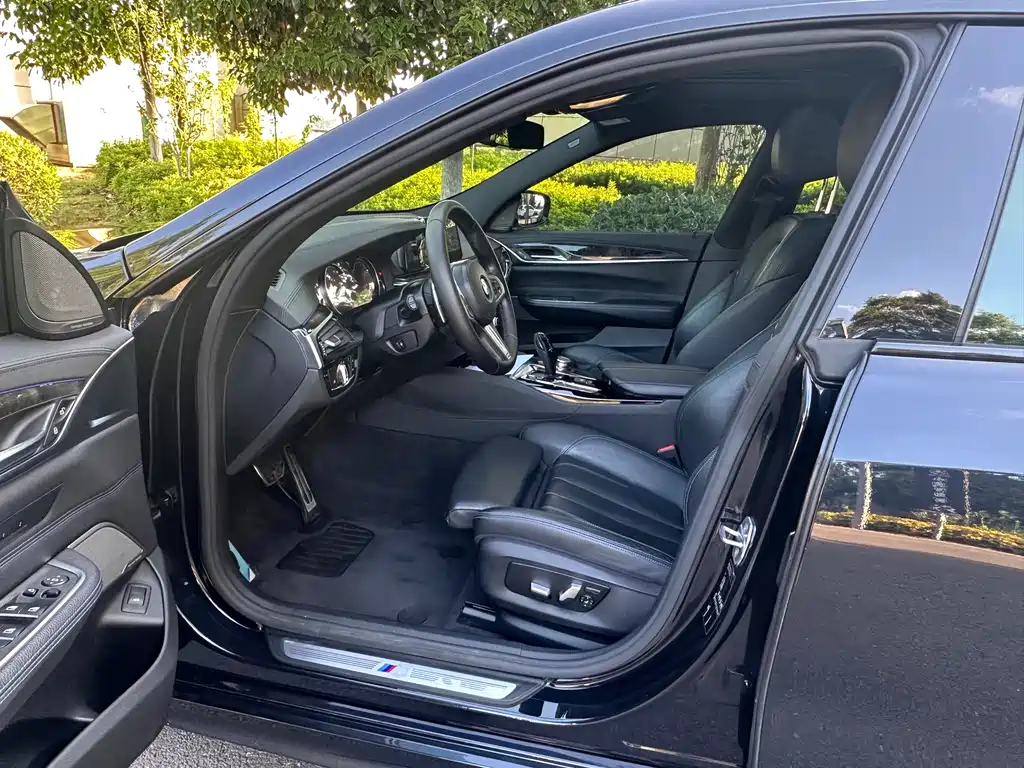 BMW 6 Series GT 630 i M Sport Package