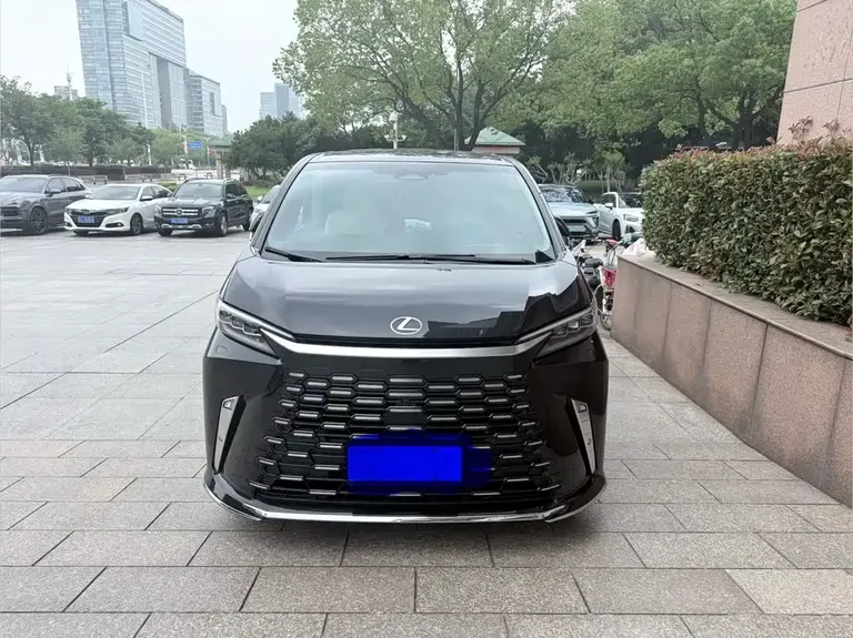 Lexus LM 350 h 7-seat Elegant