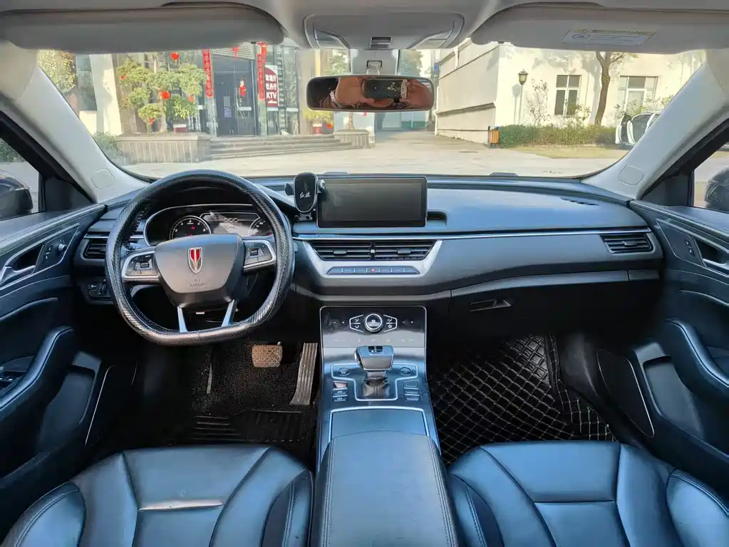 Hongqi H5 Classic 1.5 T DCT Flagship Joy