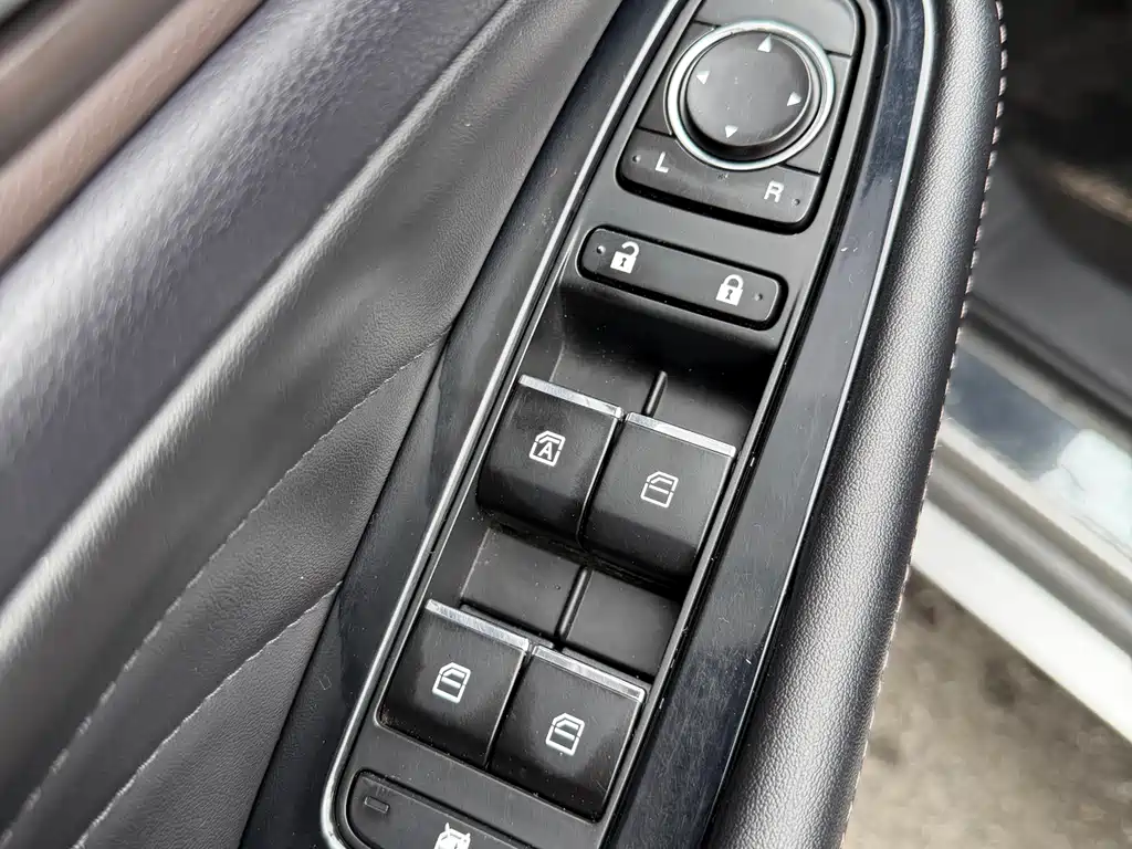 Trumpchi GA4 200 T Auto Luxury