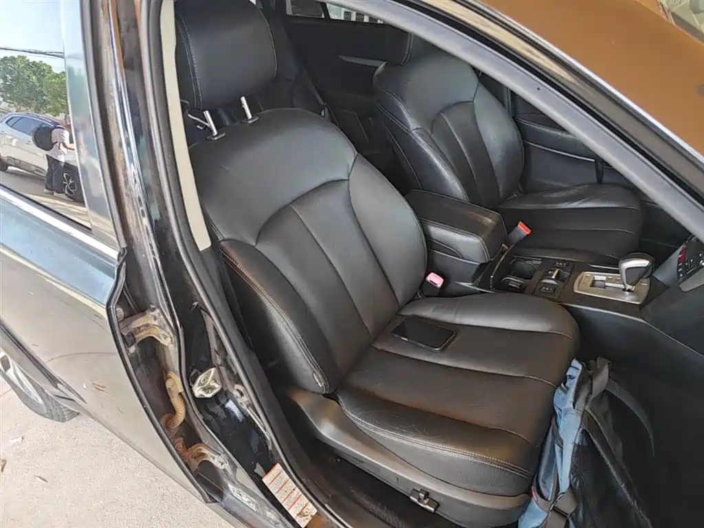 Outback 2.5 i Elegant Style Sport