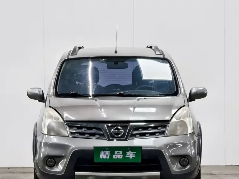 Nissan Livina 骊威 2010款 劲锐版 1.6 L 自动标准型