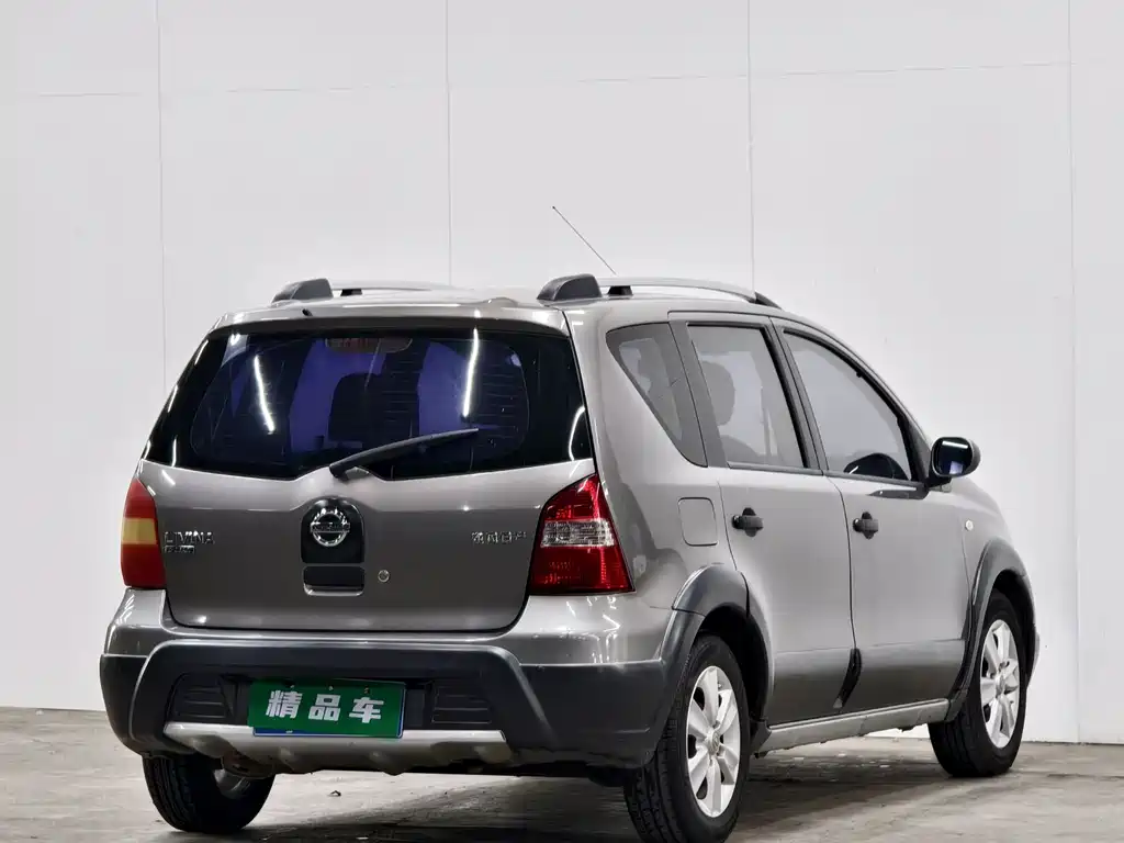 Livina 骊威 2010款 劲锐版 1.6 L 自动标准型