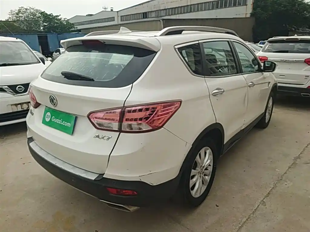 Dongfeng Fengshen AX7 2.0 L Manual Smart Ease