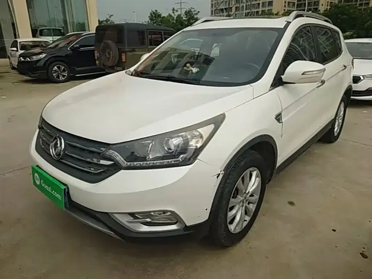 Dongfeng Fengshen AX7 2.0 L Manual Smart Ease