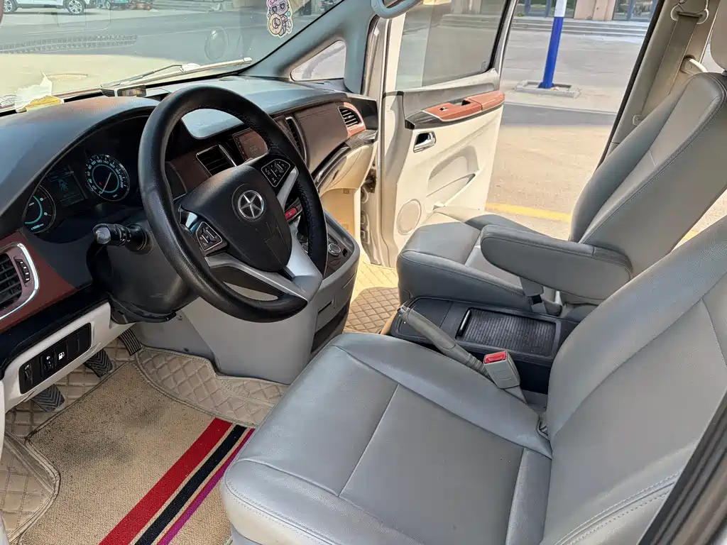 Refine M5 1.9 T Diesel Manual Business